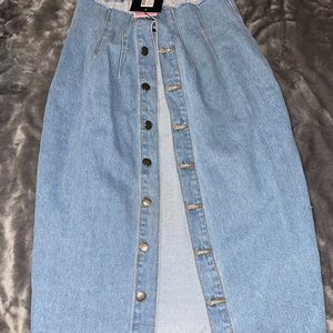 Button down denim skirt